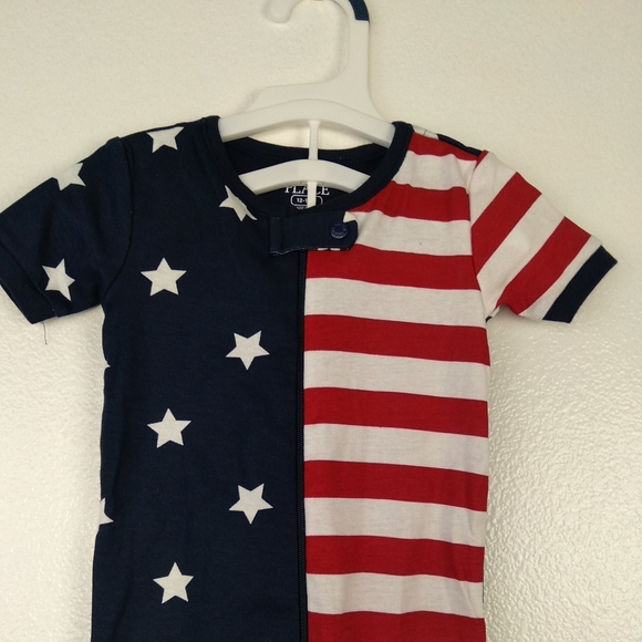 The Children's Place 12-18M One Piece Pajamas Red White Blue Stripes Stars Baby - Picture 2 of 10